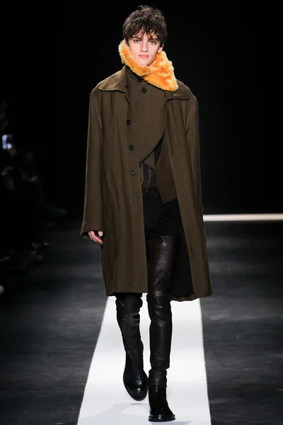 Look 20